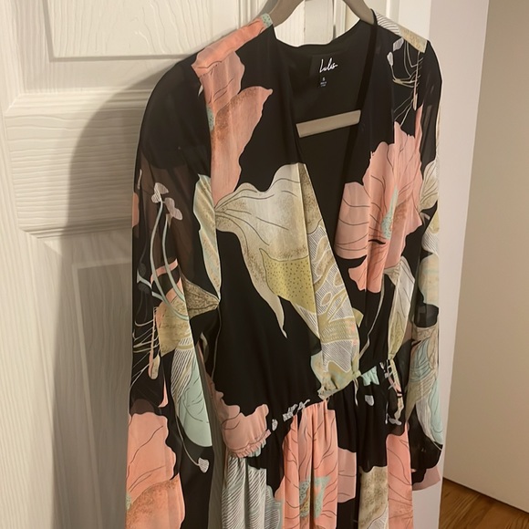 Lulus Floral Maxi Dress with Long Sleeves Slit for left leg - Size Small - Picture 4 of 5